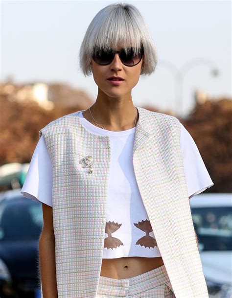 Vous pouvez étre plus positif, plus heureux, et plus confiance en soi dans votre vie en faisant les cangements importatns sur votre coiffure. Modèle coiffure carré court automne-hiver 2016 - Carré ...