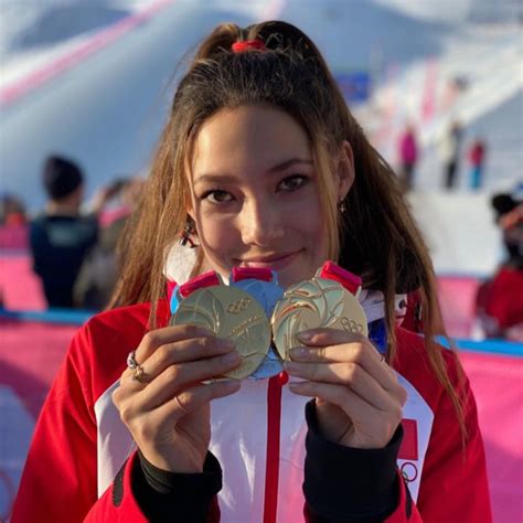 Her last victories are the women's slope style in calgary during the season 2019/2020 and the. Eileen Gu | SportsRecruits