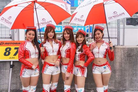umbrella girl grid girls race queen hostess queens racing style fashion running
