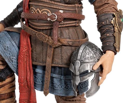 Assassin S Creed Valhalla Eivor Male Figurine Bol