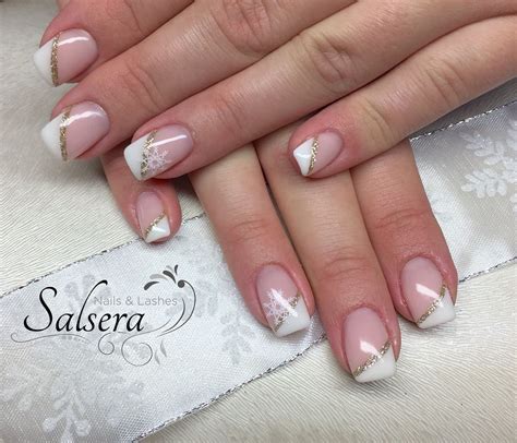 Das befetten des bereichs um die nägel mit petroleumgelee macht es einfach, nach der maniküre zu. Nails Nägel Nageldesign Frenchstyle schräg weiß white ...