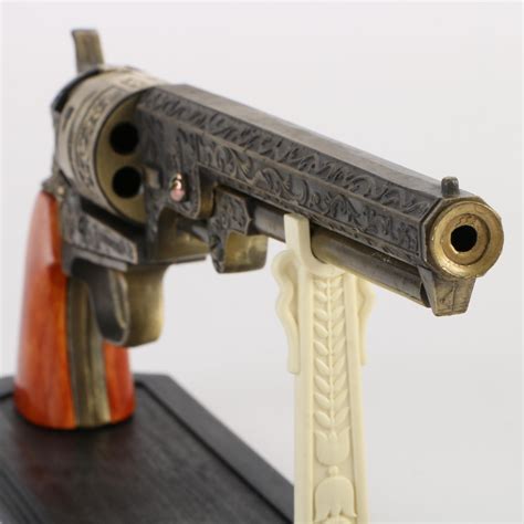 Decorative Replica Colt The Us 36 Model Revolver With Display Stand