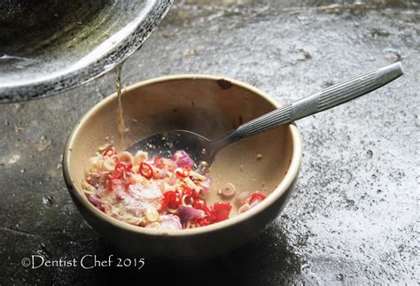 2 cm lengkuas, iris tipis atau geprak. Bumbu Sambal Serai Bali : Minyak kelapa membuat rasa dan ...