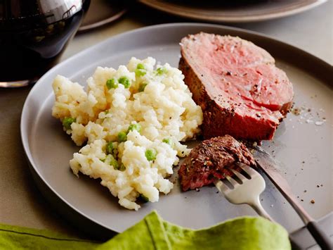 Cover the filet with aluminum foil and allow to rest for 20 minutes. Irish Whiskey Pairings from the Experts : Food Network ...