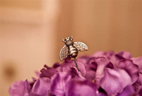 Honey Bee Wedding By Caitlinn Mahar Daniels Photography