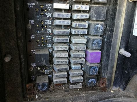 I have issue with truck to trailer aux wire. KENWORTH T600 Fuse Box in Spencer, IA #24493033