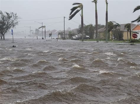 Photo Of Hurricane Ian Pushing Into South Side Of Cape Coral Florida