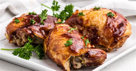 Put the trivet or a steamer basket on top of the water. Instant Pot BBQ Chicken Thighs - PinkWhen