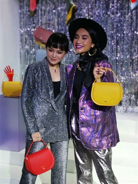 Maybe you would like to learn more about one of these? Bags and Shoes Made for Modern Women, Here's a Look at the ...