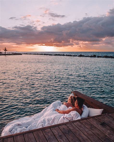 Romantic Getaway To Aruba Honeymoon Pictures Couples Vacation