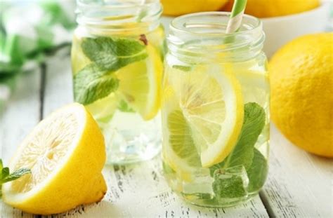 Cukup enak rasanya, kalau lemon diseduh cukup enak rasanya, kalau lemon diseduh bersama air hangat di pagi hari, supaya stamina tubuh cepat dipulihkan kembali.tapi, pernahkah. Khasiat Buah Lemon