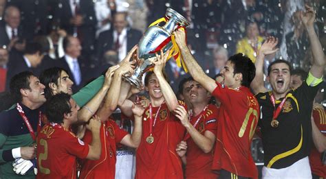 Cayeron en semifinales por un gol de ronaldo. Fotos: 10 años de la victoria de la selección española en ...