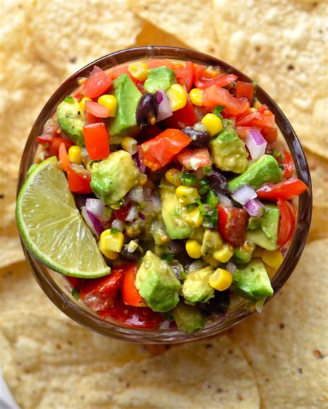 Yammies Noshery Chunky Avocado Lime Salsa