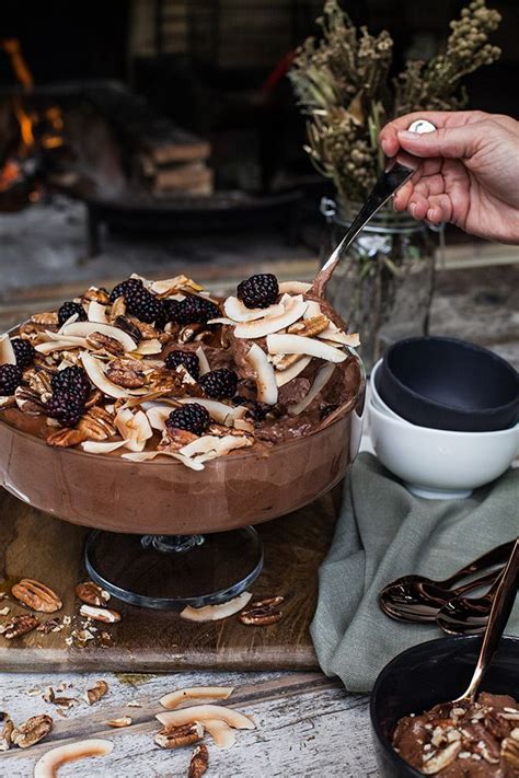 Originally, this chocolate mousse recipe came from pcrm's cancer project food for life classes that i teach at medical facilities in the carolinas. A delicious Banting chocolate mousse for your Christmas ...
