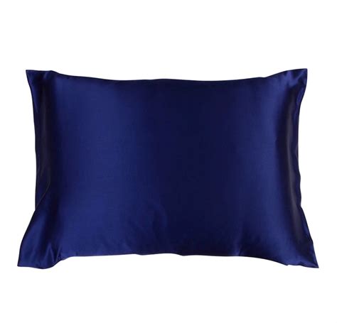 Best Silk Pillowcases For Healthy Skin And Hair Thefashionspot