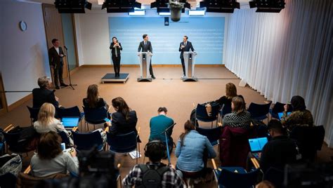 Op woensdag 3 juni vertelden premier mark rutte en minister de jonge op televisie over de zomervakantie 2020 en corona. Persconferentie Corona : De Verlengde Lockdown Dit Zijn De ...