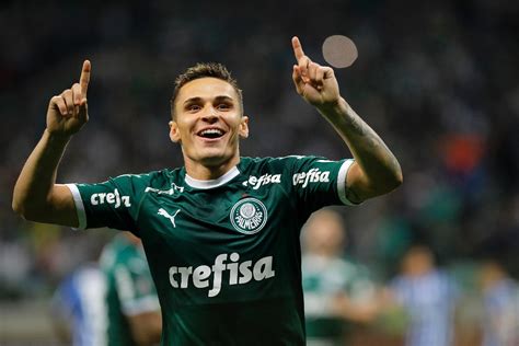 Raphael veiga, galatasaray'dan 1 milyon € maaş talep ediyor. Desfalques e prováveis para a rodada 22 | Blog do Guru
