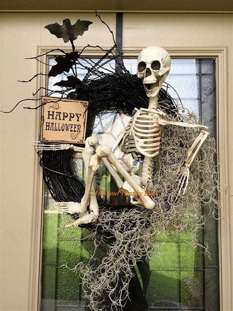 30 scary halloween wreath ideas