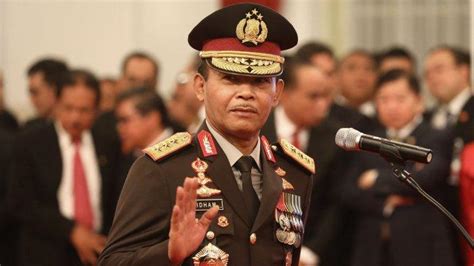 Video pelantikan komjen pol listyo sigit prabowo sebagai kapolri oleh presiden ri, joko widodo (jokowi), di istana negara, jakarta pusat. Inilah 3 Prestasi Besar 2 Anak Kapolri Jenderal Idham Azis ...