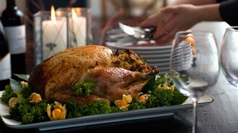 thanksgiving dinner is getting cheaper as grocery prices fall again mpr news