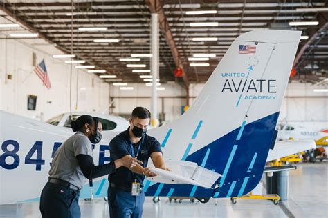 United Officially Opens Flight Academy Welcomes Historic Inaugural