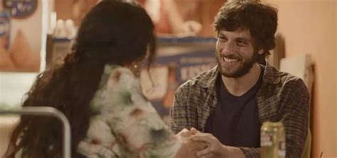Depois de um plano de fuga frustrado, a matriarca vai acordar enjaulada. Amor de Mãe: Após segredo revelado, Lurdes se declara para Danilo: "Filho"