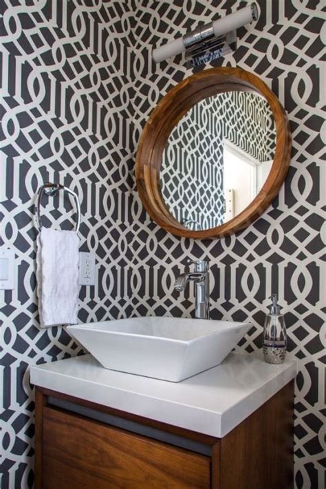 29 Fabulous Wallpaper Ideas To Try For Your Powder Bathroom Part 1