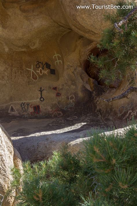 Joshua Tree National Park California Old Native Indian Petroglyphs