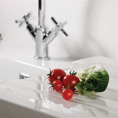 The reginox belfast contemporary sink 595 x 455mm is offered in a unique rectangle shape and makes the perfect sink for any traditional or contemporary kitchen. Reginox Belfast Contemporary Ceramic Inset Sink 595 x ...