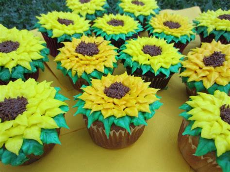 a field of sunflowers | Sunflower fields, Sunflower, Creation