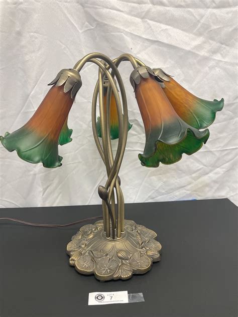Retro Tulip Lamp