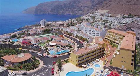 Se vende precioso apartamento en jardín del guargacho, una zona residencial y tranquila de la parte sur de la isla de tenerife. Apartamentos y aparthoteles para familias en el norte de Tenerife.