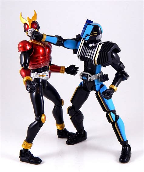 Aaa x 2 required (not included.) age 15+. S.H. Figuarts Kamen Rider Diend Gallery and Review by ryan ...