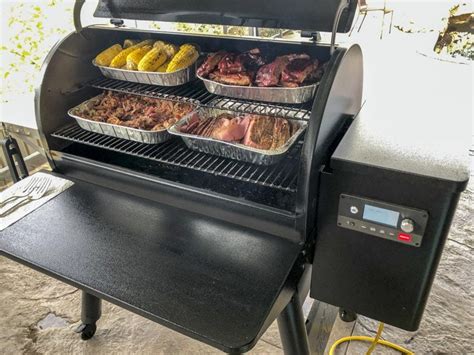 Traeger Pellet Smoker Grill Review | Ironwood 885 - ToolKit