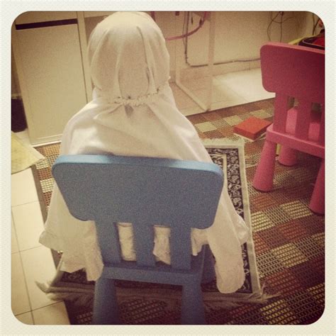 Bagaimanakah melakukan solat duduk di atas kerusi atau solat baring ? Nurhayatul Husna: Subuh di atas kerusi
