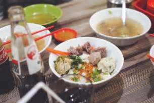 Daging sapi cincang 100 gram ikan tengiri 100 gram udang cincang 100 gram tepung sagu 250 gram udang. 9 Cara Membuat Pentol Bakso Goreng Kuah Ikan Tongkol Enak & Kenyal - Konbos