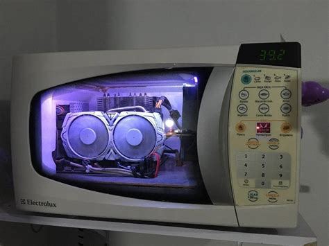 Creativity Brazilian Uses Microwave As Pc Case How Smart Technology