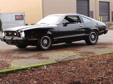 1977 Ford Mustang Mach 1 Wallpapers