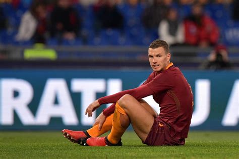 Garancija sigurna kupovina idealan omjer cijene i kvalitete. Dzeko, cosa dici? "Roma come Sarajevo dopo la guerra. Io ...