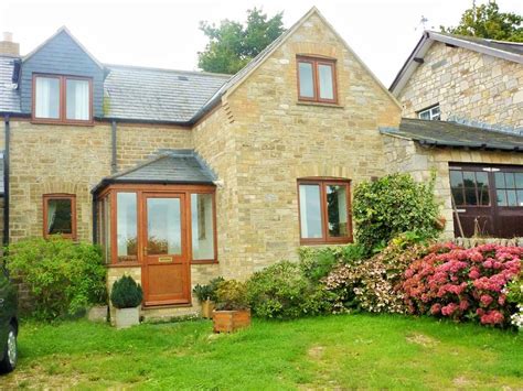 Amazing, centrally located, affordable professional house share in st helens we are pleased to offer one double room in this professional. 2 bed House in St Helens - 9147712 - The Stables