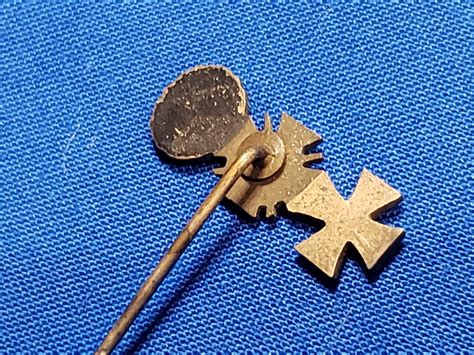Lapel Pin Wwi Mini Awards 3 Doughboy Military Collectables
