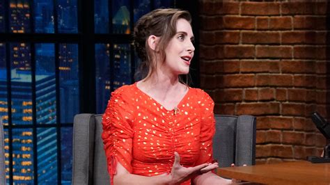 Watch Late Night With Seth Meyers Interview Alison Brie Was Pregnant