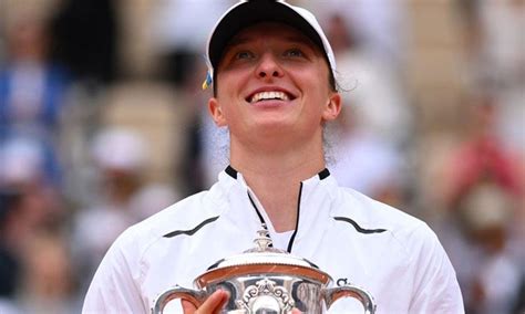 French Open Swiatek Prevails Over Muchova In A Hard Fought Final To Win Third Roland Garros Title