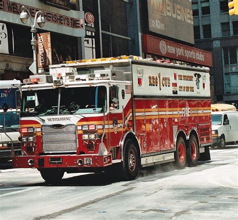 Fdny Rescue 1 Rescue 1 Makes Its Way Down 7th Avenue In Ne Flickr
