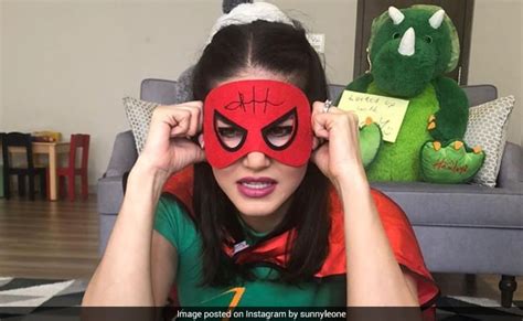 Sunny Leone Has A Pocket Full Of Sunshine See Her Rofl Instagram Post