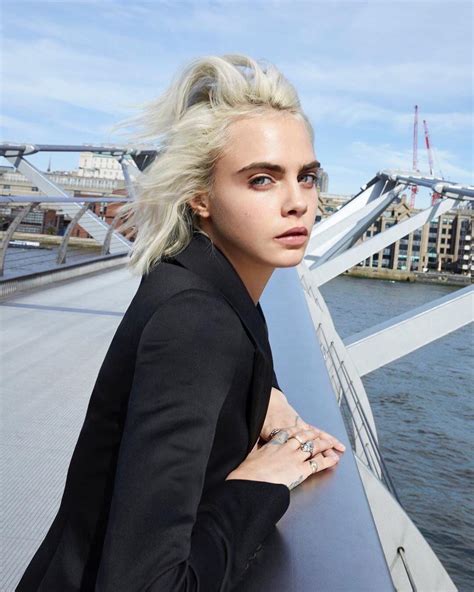 This Photo Of Cara And My Bi Ass Can’t Take It ️💜💙🥰🥰🥰 R Bisexual