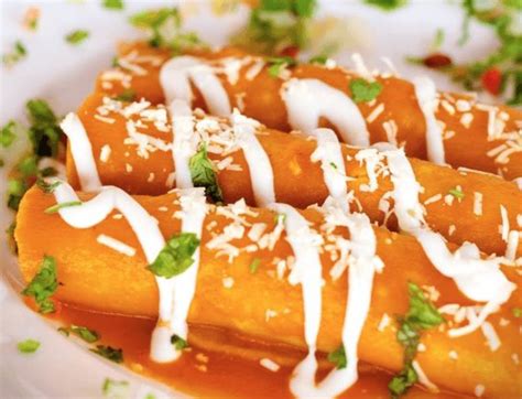 Enchiladas De Pollo En Salsa Cremosa De Chipotle De 164 Kcal Receta