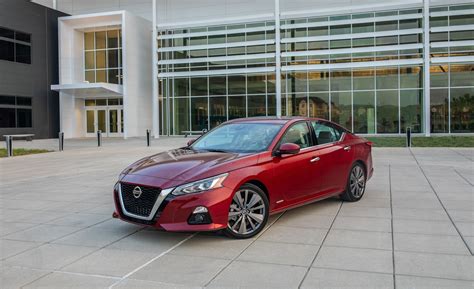 2019 Nissan Altima Launches With Edition One Model News Car And Driver