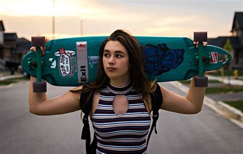 Wallpaper Beautiful Girl Skateboard Skateboarding