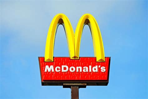 Pin By Gosia Dabrowska On Corporate Identity Research Mcdonalds